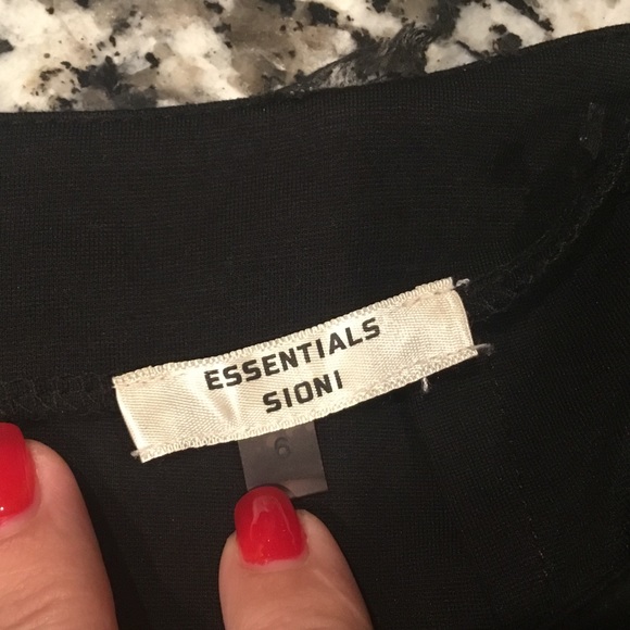 Essential Sioni Pencil Skirt - Picture 3 of 7